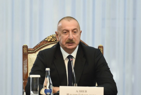  Ilham Aliyev dankte Sadyr Japarov für die Einladung zum Staatsbesuch in Kirgistan 