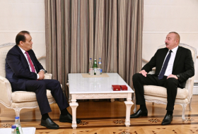   Präsident Ilham Aliyev empfängt OTS-Generalsekretär  