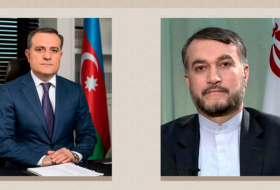  Außenminister Aserbaidschans und Irans erörterten die Lage in der Region 