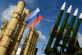   Neu-Delhi versucht, Russland aus dem postsowjetischen Waffenmarkt zu drängen   