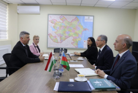   Aserbaidschan und Ungarn diskutieren Umweltschutzfragen  