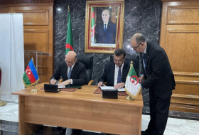   Aserbaidschan und Algerien unterzeichnen ein Dokument über die Öl- und Gaskooperation  