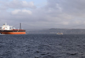 Tanker mit russischem Öl stauen sich am Bosporus