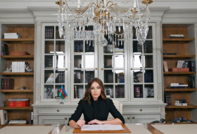   Mehriban Aliyeva macht am Gedenktag des Großen Leaders Heydar Aliyev ihren Posten  