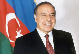  Türkische Botschaft in Baku gedenkt des 19. Todestages des Nationalleaders Heydar Aliyev  