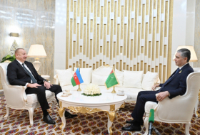   Ilham Aliyev traf sich mit Gurbanguly Berdimuhammedov  