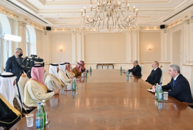  Ilham Aliyev empfing den Investitionsminister des Königreichs Saudi-Arabien 