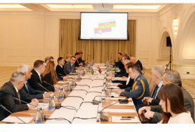   Serbischer Präsident trifft sich mit dem aserbaidschanischen Minister für Verteidigungsindustrie  