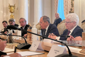     Lawrow:   „Das Prager Abkommen der Staats- und Regierungschefs von Aserbaidschan und Armenien ist von großer Bedeutung“  