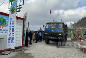   Heute bewegten sich 43 Autos der Friedenstruppen ungehindert auf der Straße Khankendi-Latschin  