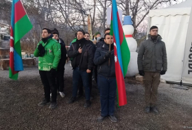   Friedlicher Protest von Öko-Aktivisten auf der Latschin-Chankendi-Straße geht weiter  