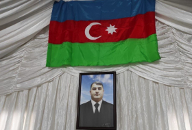   Aserbaidschan hält Abschiedszeremonie mit dem Leiter des Sicherheitsdienstes der aserbaidschanischen Botschaft im Iran ab  