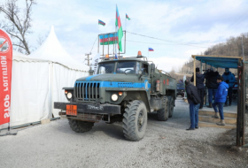   Freie Durchfahrt der Fahrzeuge der Friedenstruppen durch das Protestgebiet gewährleistet  