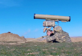   Aserbaidschanische Armee führt Schulungen zum Panzerabwehr-Lenkwaffenkomplex durch -   VIDEO    