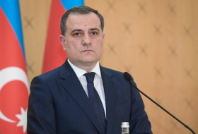   Aserbaidschan unterstützt die Türkei  