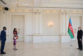   Aserbaidschanischer Präsident nimmt die Beglaubigungsschreiben des neuen Botschafters von Ghana entgegen  