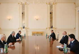   Präsident Aliyev empfängt den Sonderbeauftragten des russischen Außenministeriums für die Normalisierung der Beziehungen zwischen Aserbaidschan und Armenien  