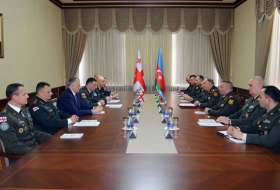   Aserbaidschan und Georgien erwägen Perspektiven für die Entwicklung der militärischen Zusammenarbeit  
