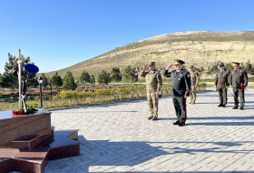   Eine georgische Delegation besucht Militäreinheiten der aserbaidschanischen Spezialeinheiten und Seestreitkräfte  