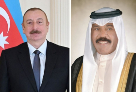   Präsident Ilham Aliyev gratuliert dem Emir von Kuwait zum Nationalfeiertag  