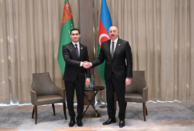   Präsident Ilham Aliyev begrüßt den politischen Dialog zwischen Aserbaidschan und Turkmenistan  