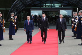   Turkmenischer Präsident beendet den Besuch in Aserbaidschan  