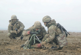  Mit Mörsereinheiten der aserbaidschanischen Armee wurden Kampfübungen abgehalten -VIDEO