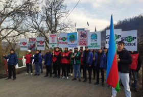  Friedliche Proteste aserbaidschanischer Öko-Aktivisten auf der Latschin-Chankendi-Straße gehen weiter 