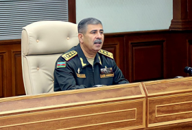   Zakir Hasanov informierte den NATO-General über die Situation an der bedingten Staatsgrenze Aserbaidschan-Armenien  