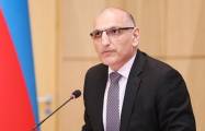     Elchin Amirbeyov:   „Armenien blockiert den Frieden, indem es sich weigert, direkt mit Aserbaidschan zu verhandeln“  