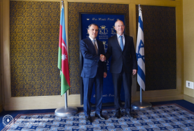   Aserbaidschanischer Außenminister informiert den israelischen Verteidigungsminister über die Situation nach dem Konflikt in der Region  