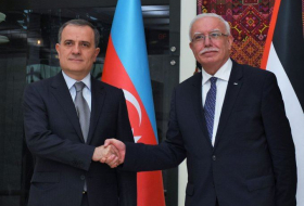   Aserbaidschanischer Außenminister trifft seinen palästinensischen Amtskollegen  