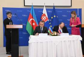   Aserbaidschan und die Slowakei unterzeichnen Abkommen zur Vermeidung der Doppelbesteuerung  