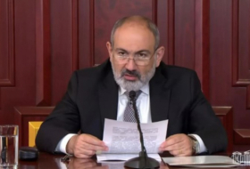   Premierminister Paschinjan gibt Einzelheiten zur Unterzeichnung des Kapitulationsgesetzes durch Armenien bekannt  