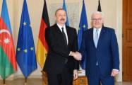     Aserbaidschanischer Präsident:   Wir legen großen Wert auf die Entwicklung freundschaftlicher Beziehungen mit Deutschland  