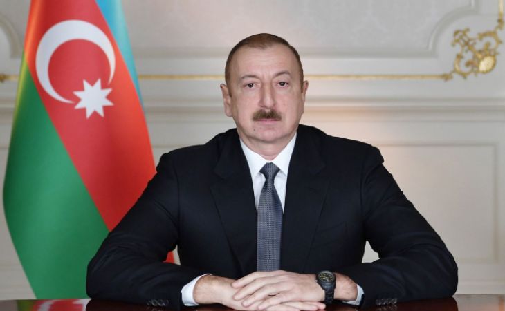   Aserbaidschanischer Präsident gratuliert seinem albanischen Amtskollegen  