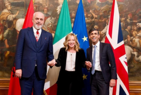   Ministerpräsidenten Italiens, Großbritanniens und Albaniens diskutierten über das europäische Migrationsproblem  