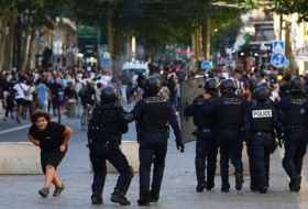  Landwirte in Frankreich sagten heute, dass sie alle Straßen in Paris sperren werden 