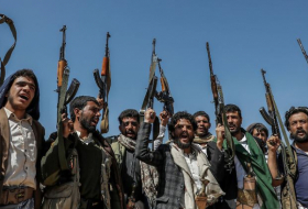   US-Marine bombardiert Stellung der Huthi im Jemen  