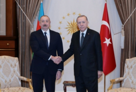  Ilham Aliyev ruft Erdogan an 