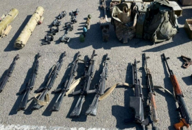  In Chankendi wurden ein Maschinengewehr, ein Granatwerfer und eine große Menge Munition gefunden 