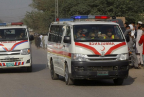   Bei einem schweren Verkehrsunfall in Pakistan starben mindestens 13 Menschen und Dutzende wurden verletzt  