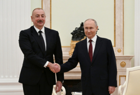  Präsidenten Aserbaidschans und Russlands führen ein Einzelgespräch 