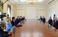   Präsident Ilham Aliyev empfing den Gouverneur der Provinz Astrachan  