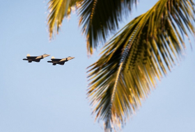 Defense News: USA eifern Russland und China nach - F-22-Kampfjet wird wiederbelebt 