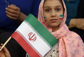 Iran: 150 Jungen und Mädchen wegen Teilnahme an Fete festgenommen