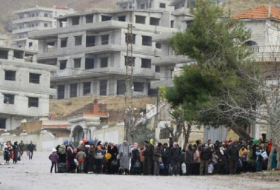 Erster UN-Hilfskonvoi erreicht von Armee belagerte Stadt in Syrien