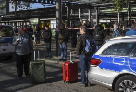 Flüchtlinge verursachen stundenlange Bahnhofssperrung