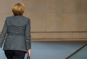 Jeder Zweite will vorzeitigen Abgang Merkels