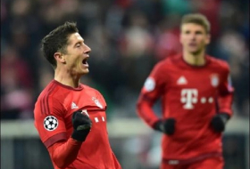 Bayern holen durch 4:0 gegen Piräus Gruppensieg